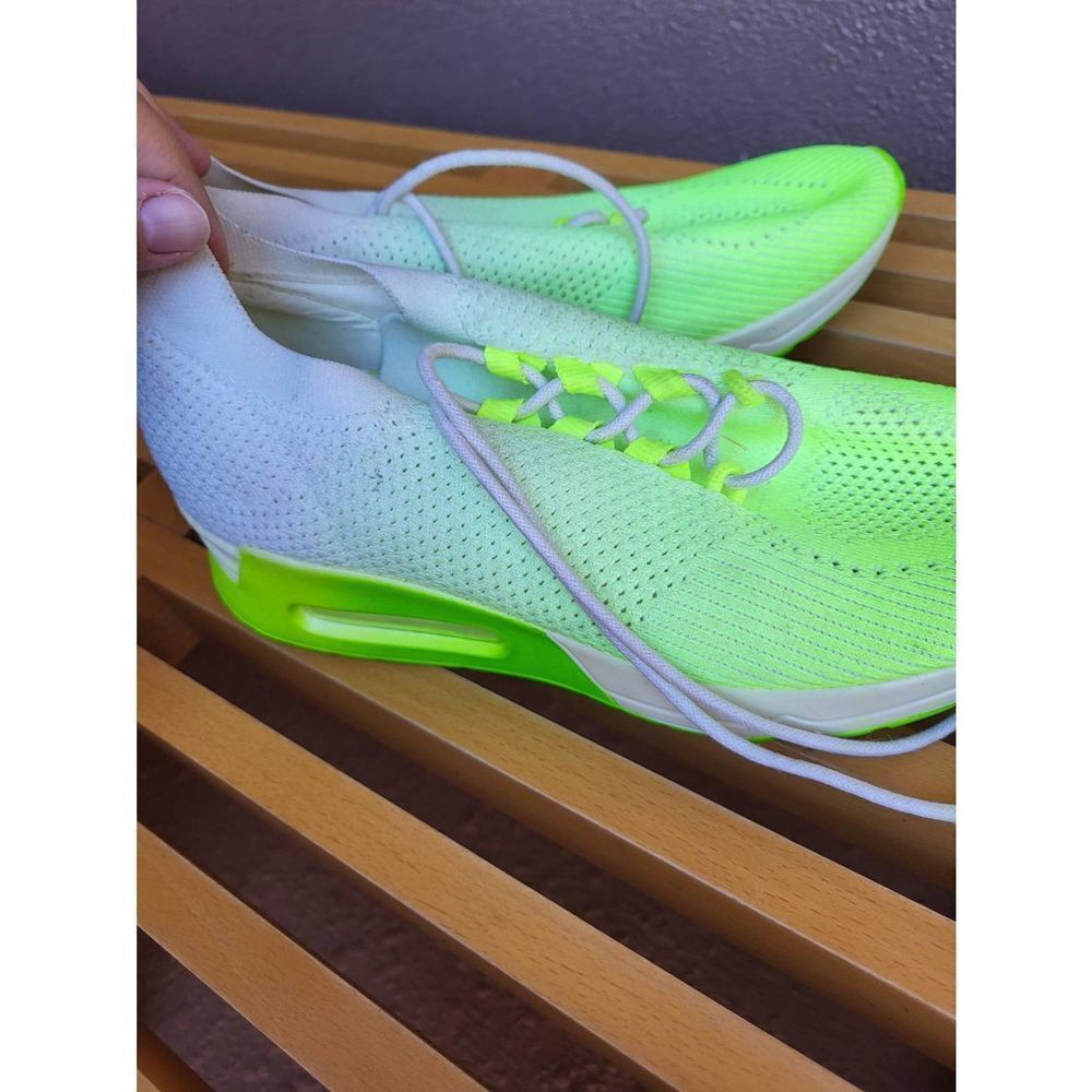 New DKNY lemon sneakers 8.5p - Picture 2 of 7